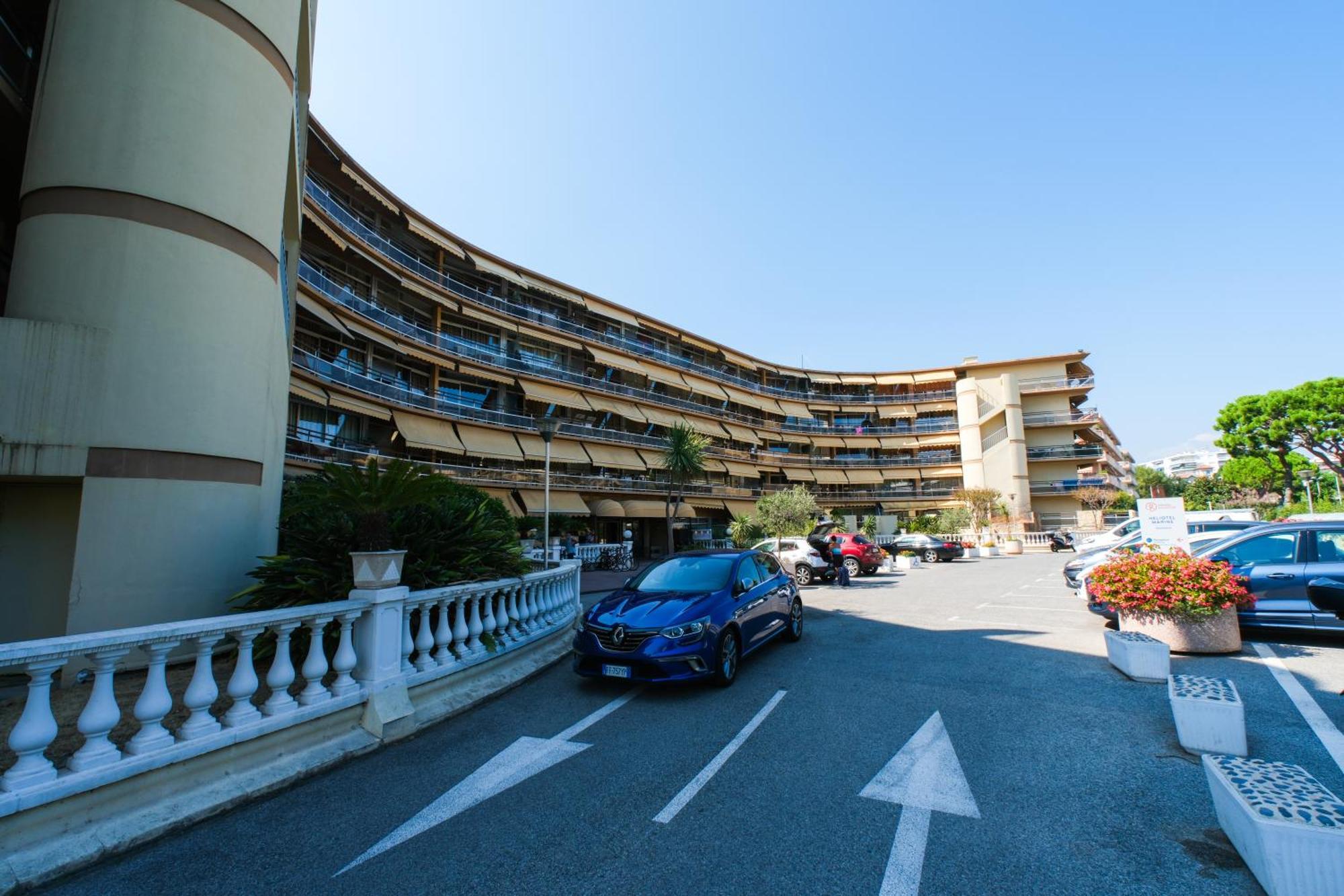 Villa Bono Jacuzzi & Spa Saint-Laurent-du-Var Exterior foto